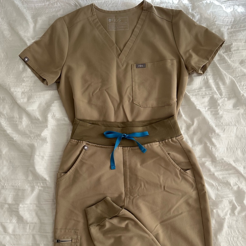 Figs Scrubs: Tan